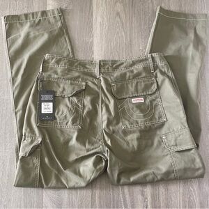 NEW $159 True Religion Men Pants Size 34X32 Green Baggy Cargo Pants Men